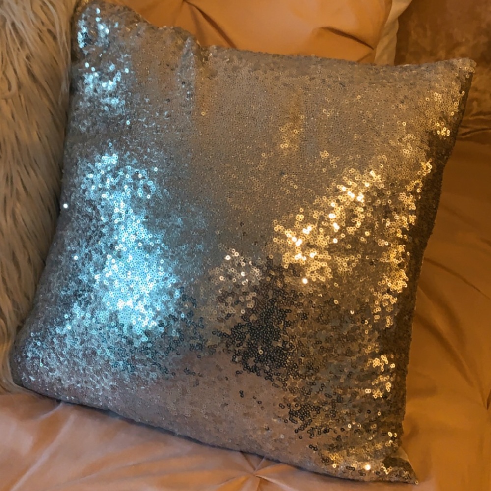 Sparkle pillow